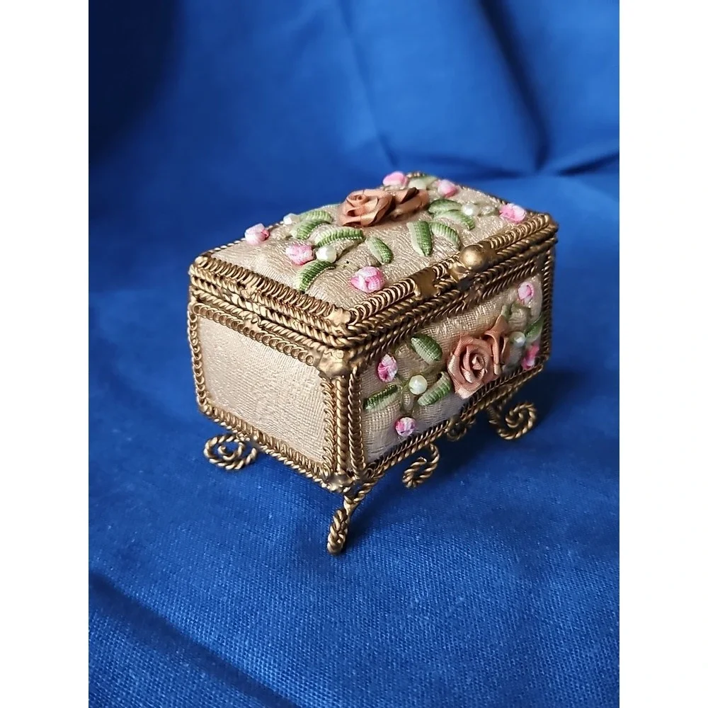 Hollywood Regency Trinket Box Footed Twist Gold Ribbon Embroidery Shabby Chic‎